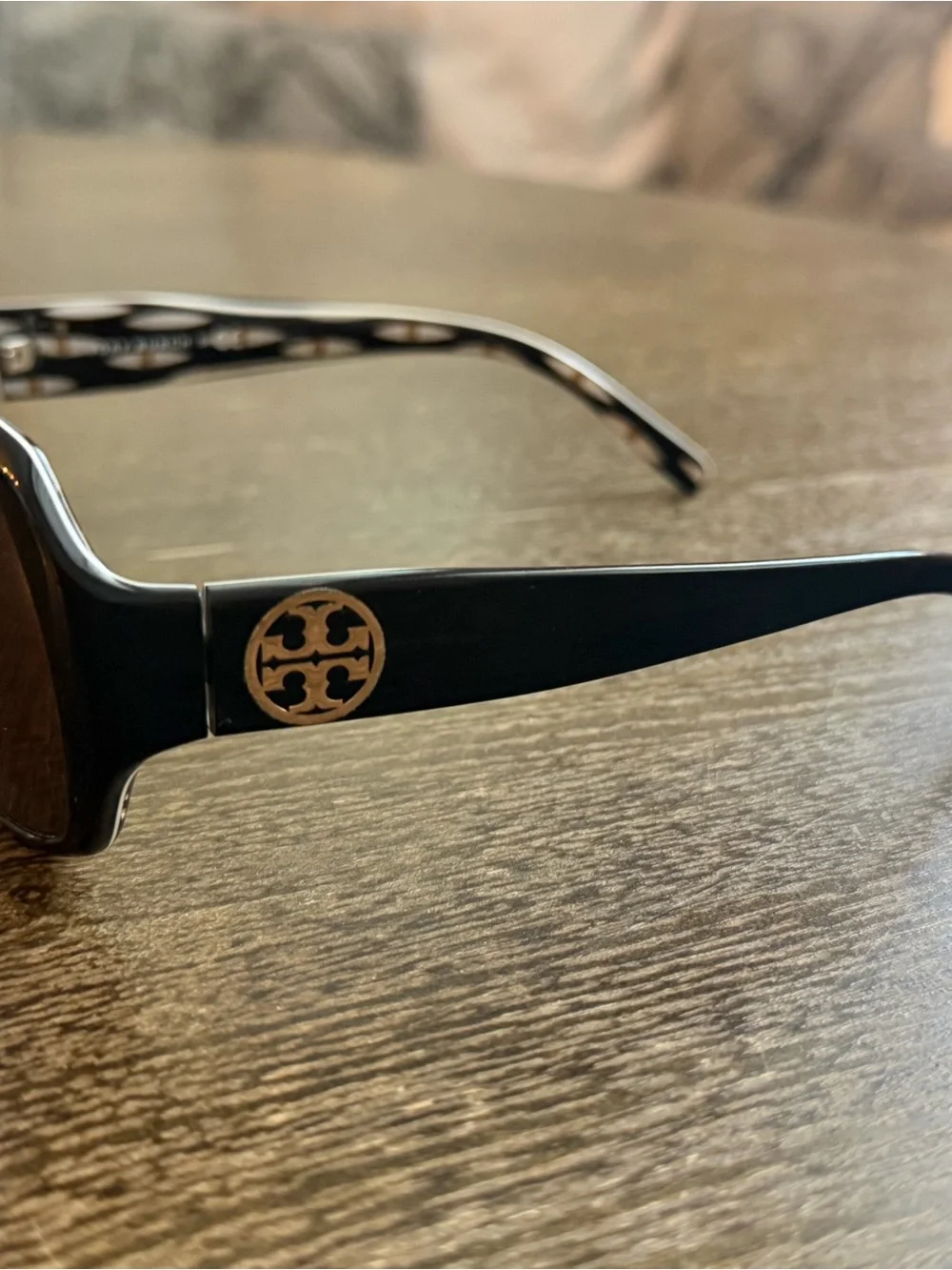 Tory Burch Women's Black Oval Sunglasses